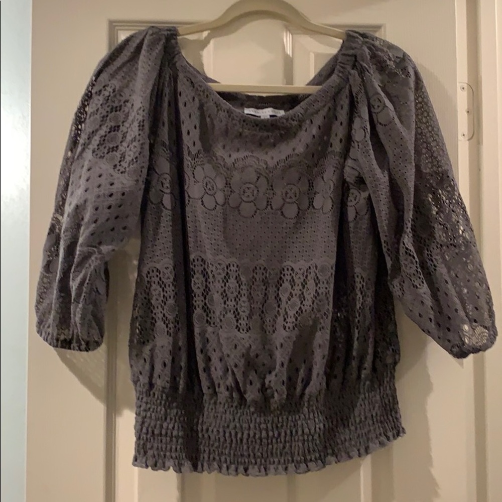 Gray top